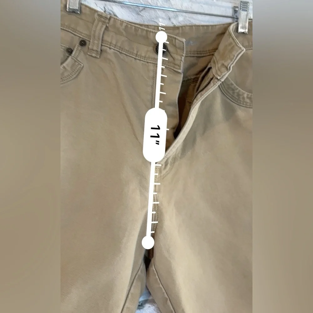 Eddie Bauer | Men's 100% Cotton Classic Khaki Cargo Shorts, Size 33 - Picture 12 of 16